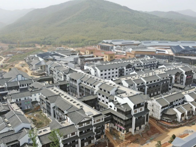 宜興窯湖小鎮(zhèn)二標(biāo)段配電房國(guó)慶前順利完成送電！